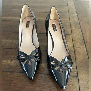 Joan & David Gardner Black Patent Pointy Toe Kitten Heel Pumps With Bow Size 8.5